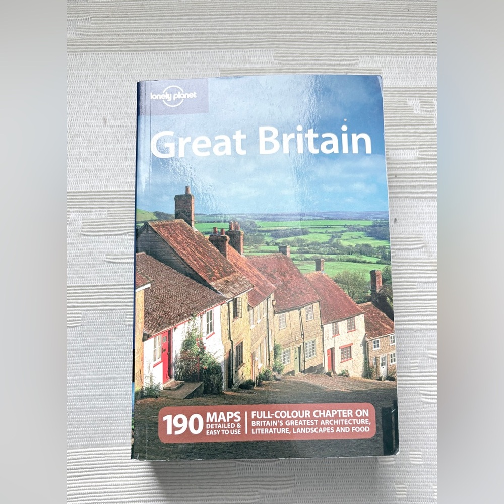 LONELY PLANET - Great Britain - Travel Guide - Like New!
